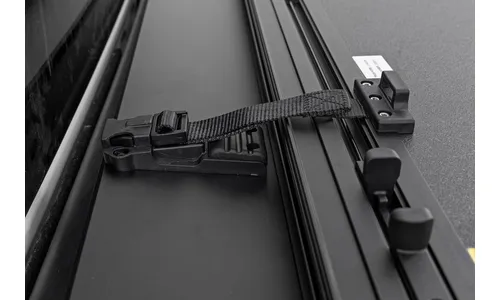 Жёсткая трёхсекционная откидная крышка грузовой платформы, грузовая платформа 2 082,8 мм (6 футов 10 дюймов), Rough Country — фото 6