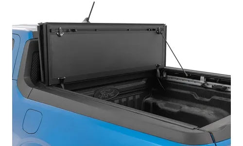 Жёсткая трёхсекционная откидная крышка грузовой платформы, грузовая платформа 1 371,6 мм (4 футов 6 дюймов), Ford Maverick (2022–2026), Rough Country — фото 2