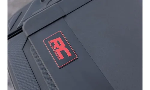 Жёсткая трёхсекционная откидная крышка грузовой платформы, грузовая платформа 1 828,8 мм (6 футов), Toyota Tacoma II, Rough Country — фото 7