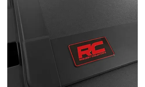 Жёсткая трёхсекционная откидная крышка грузовой платформы, грузовая платформа 1 701,8 мм (5 футов 7 дюймов), Toyota Tundra III, Rough Country — фото 5