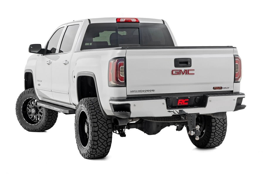 Боковые подножки AC2, янтарный и белый свет, кабина Crew Cab, Rough Country — фото 5