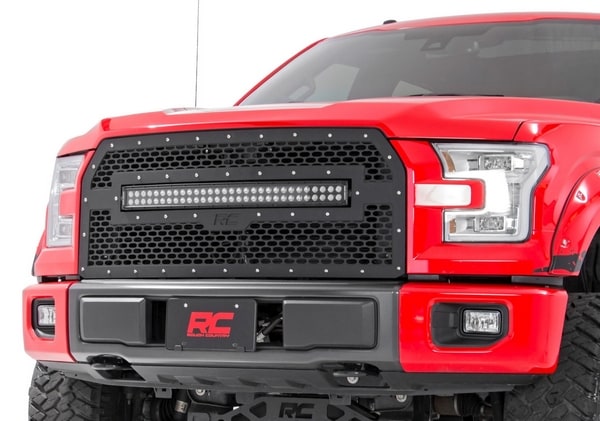 Сетчатая решётка радиатора, свет серии Black с белыми ДХО, Ford F-150 (2015–2017), Rough Country — фото 2