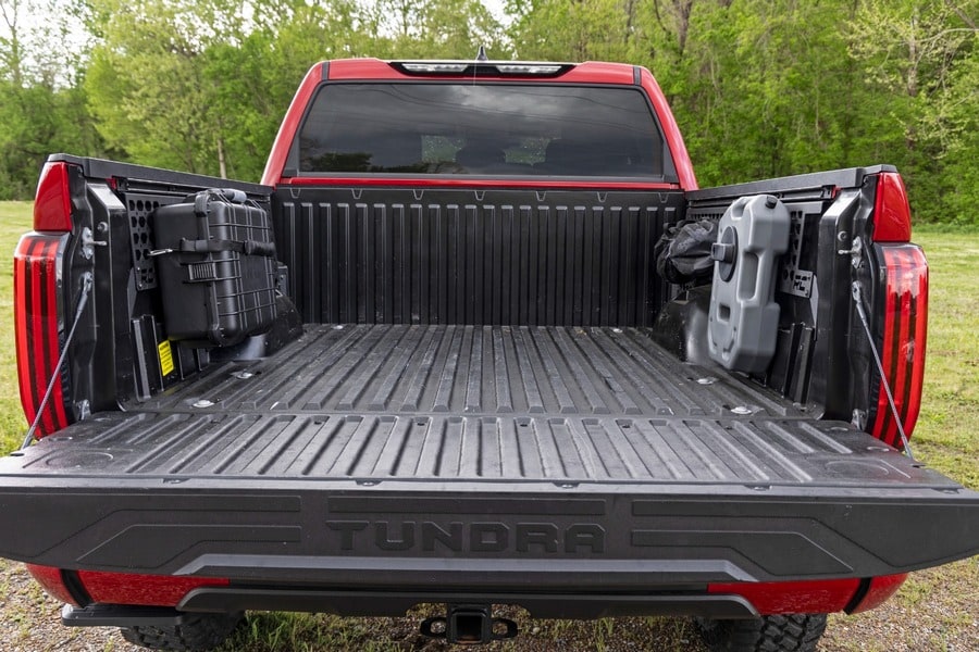 Панель MOLLE для грузовой платформы, Toyota Tundra III, Rough Country — фото 7