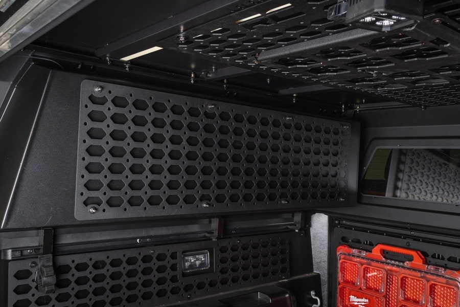 Комплект панелей MOLLE, в боковой отсек кунга, Toyota Tacoma (2016–2026), Rough Country — фото 3