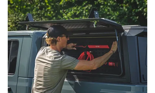 Боковой отсек кунга с панелью MOLLE, со стороны водителя, Jeep Gladiator JT, Rough Country — фото 6