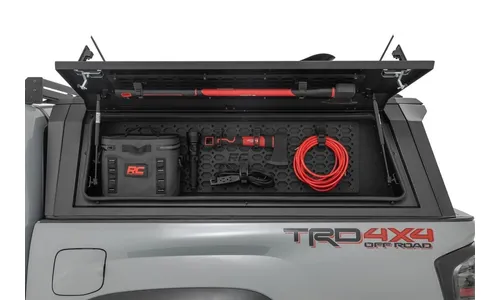 Боковой отсек кунга с панелью MOLLE, со стороны водителя, Toyota Tacoma III, Rough Country — фото 3
