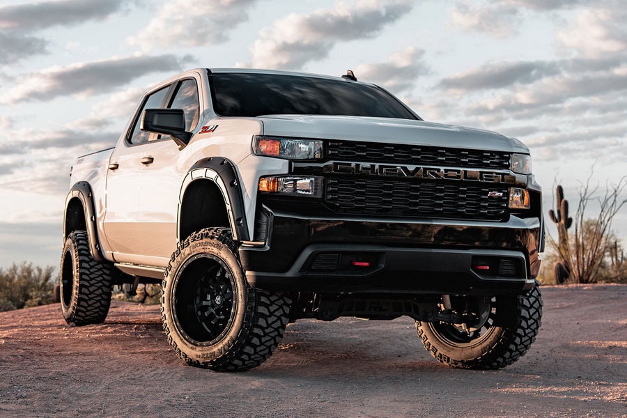 Расширители колёсных арок Defender, цвет GJV Riptide Blue, Chevrolet Silverado 1500 (2019–2026), Rough Country — фото 3