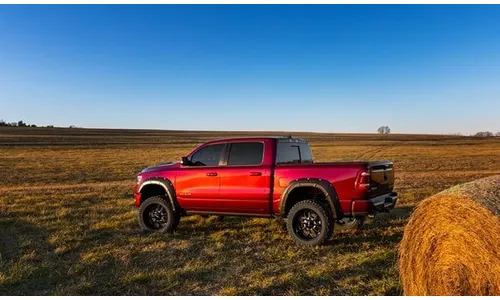Расширители колёсных арок Defender, цвет GW7 Bright White, RAM 1500 DT, Rough Country — фото 5