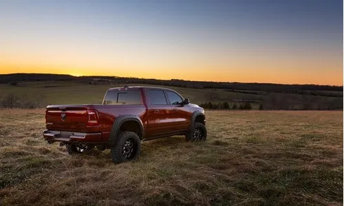 Расширители колёсных арок Defender, цвет PBU True Blue, RAM 1500 DT, Rough Country — фото 7