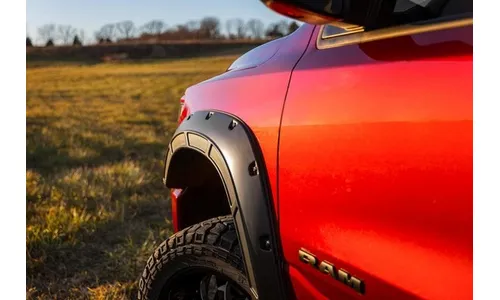 Расширители колёсных арок Defender, цвет PCL Blue Streak, RAM 1500 DT, Rough Country — фото 4