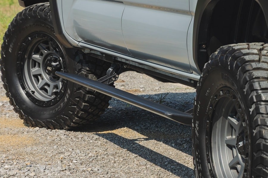 Электрические выдвижные подножки, кабина Double Cab, Toyota Tacoma (2005–2023), Rough Country — фото 7