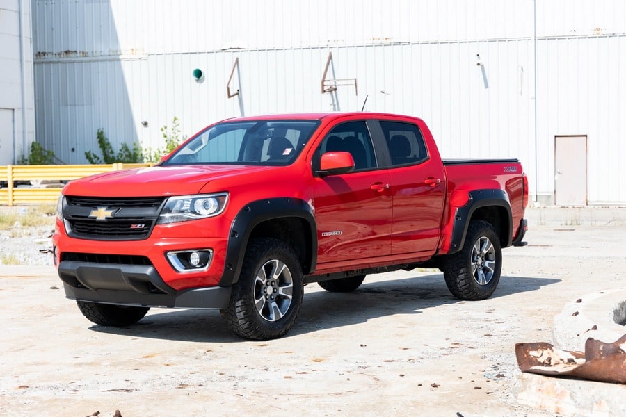 Расширители колёсных арок Pocket, цвет GAZ Summit White, Chevrolet Colorado II, Rough Country — фото 5