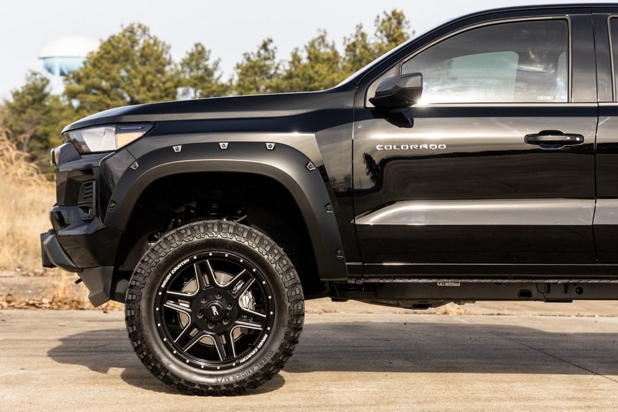 Расширители колёсных арок Pocket, цвет GAE Snowdrift, Chevrolet Colorado III, Rough Country — фото 6