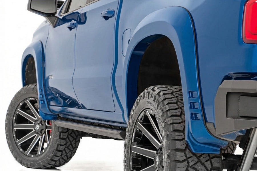 Расширители колёсных арок SF1, цвет GJV Riptide Blue, Chevrolet Silverado 1500 (2019–2026), Rough Country — фото 1