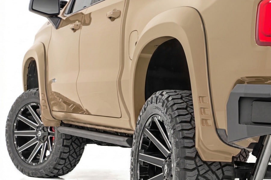 Расширители колёсных арок SF1, цвет GTL Desert Sand, Chevrolet Silverado 1500 (2019–2026), Rough Country — фото 1