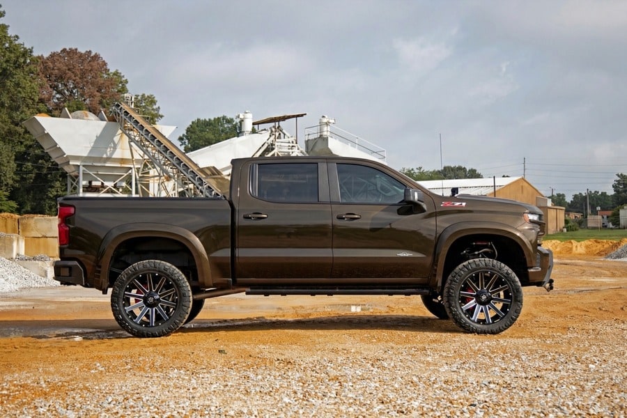 Расширители колёсных арок SF1, цвет GXN Deep Bronze, Chevrolet Silverado 1500 (2019–2026), Rough Country — фото 6