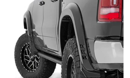Расширители колёсных арок SF1, цвет PXR Brilliant Black, RAM 1500 DT, Rough Country — фото 1