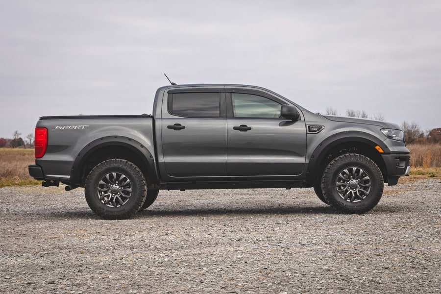 Расширители колёсных арок Pocket, грузовая платформа 1 524 мм (5 футов), цвет JS Iconic Silver, Ford Ranger T6, Rough Country — фото 4