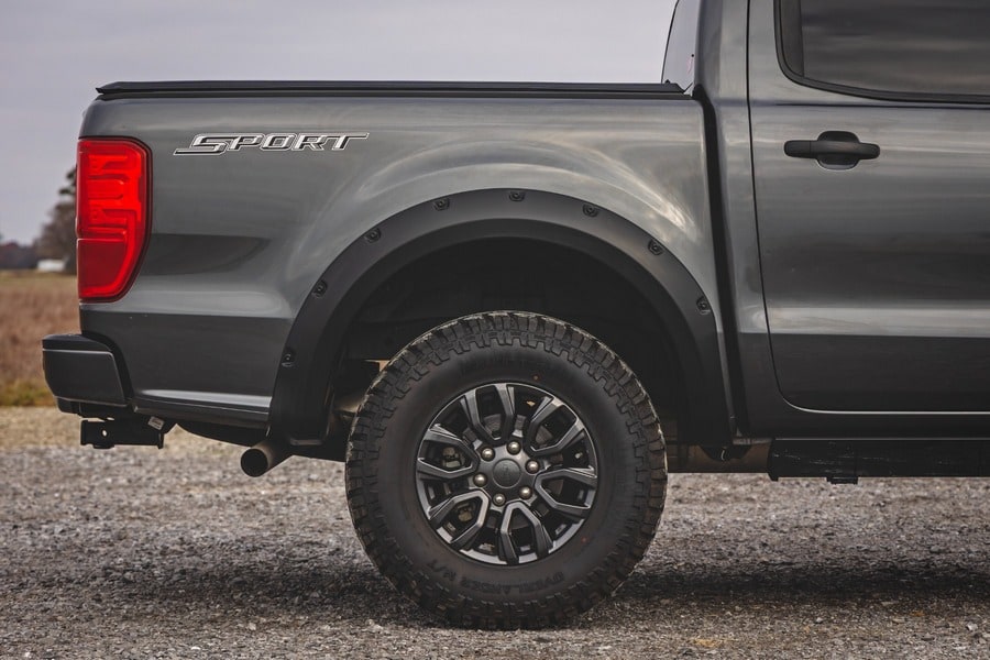 Расширители колёсных арок Pocket, грузовая платформа 1 524 мм (5 футов), цвет JS Iconic Silver, Ford Ranger T6, Rough Country — фото 6