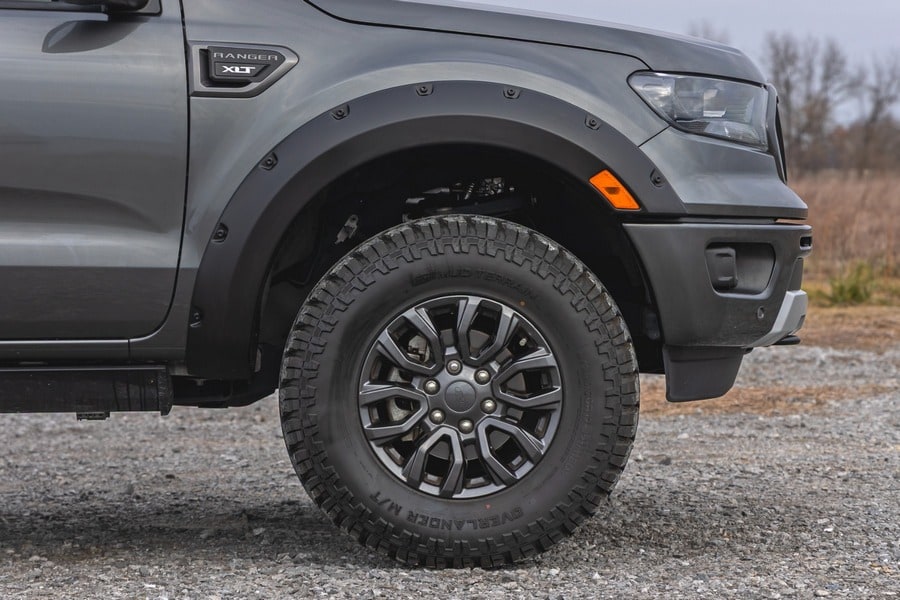 Расширители колёсных арок Pocket, грузовая платформа 1 524 мм (5 футов), цвет JS Iconic Silver, Ford Ranger T6, Rough Country — фото 7