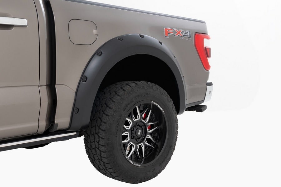 Расширители колёсных арок Pocket, цвет E2 Magma Red, Ford F-150 (2021–2026), Rough Country — фото 3