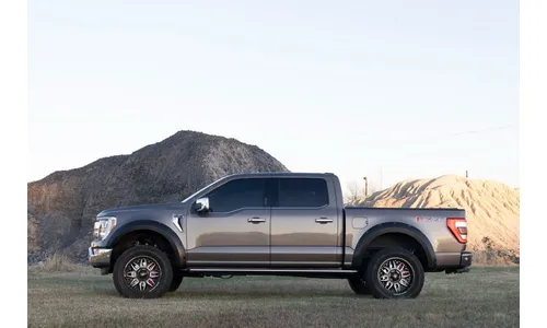Расширители колёсных арок Pocket, цвет M7 Carbonized Gray, Ford F-150 (2021–2026), Rough Country — фото 5