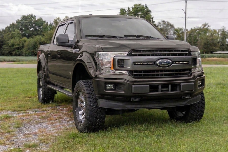 Расширители колёсных арок SF1, цвет TB Real Steel, Ford F-150 (2015–2017), Rough Country — фото 7