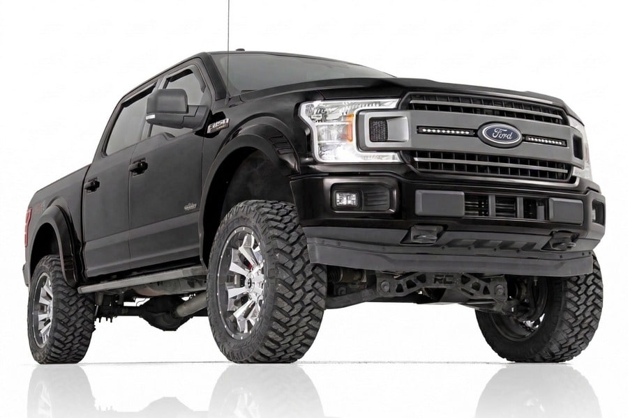 Расширители колёсных арок SF1, цвет UH Tuxedo Black Metallic, Ford F-150 (2015–2017), Rough Country — фото 2