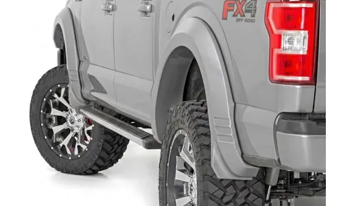 Расширители колёсных арок SF1, цвет UX Ingot Silver Metallic, Ford F-150 (2015–2017), Rough Country — фото 1