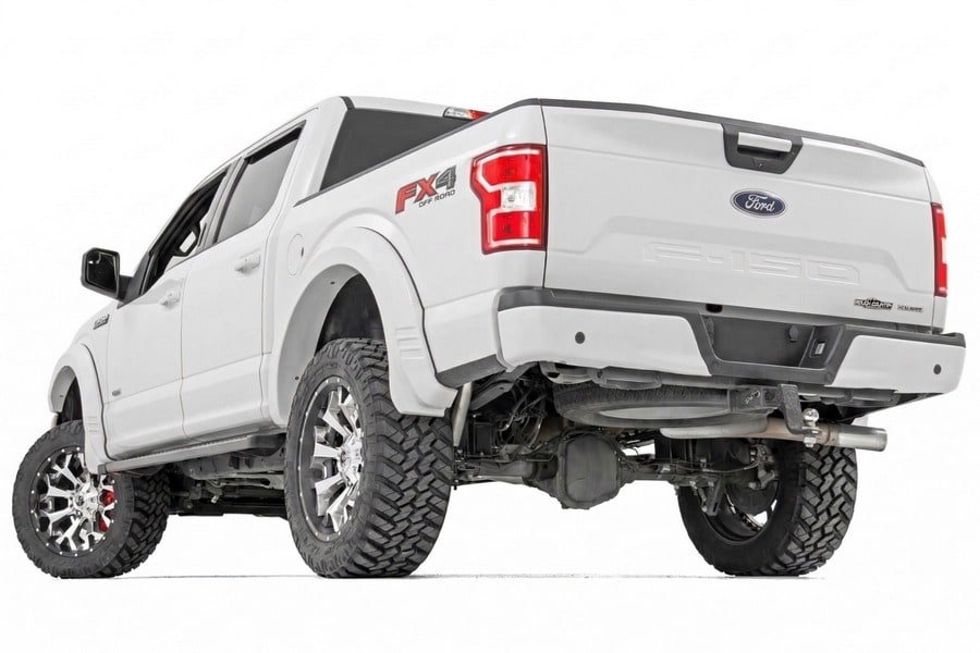 Расширители колёсных арок SF1, цвет YZ Oxford White, Ford F-150 (2015–2017), Rough Country — фото 3