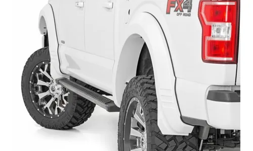 Расширители колёсных арок SF1, цвет Z1 Oxford White, Ford F-150 (2015–2017), Rough Country — фото 1