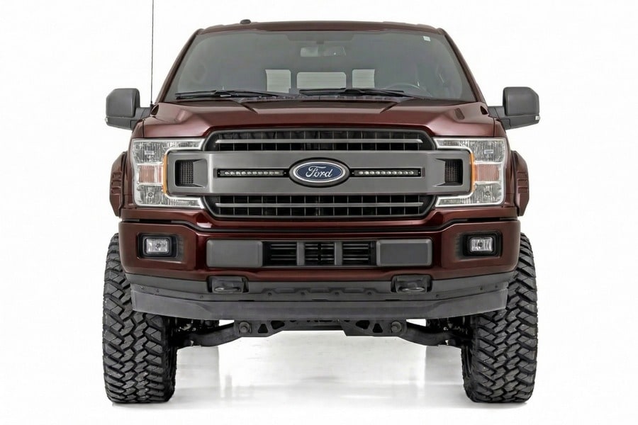 Расширители колёсных арок SF1, цвет E2 Magma Red, Ford F-150 (2018–2020), Rough Country — фото 4