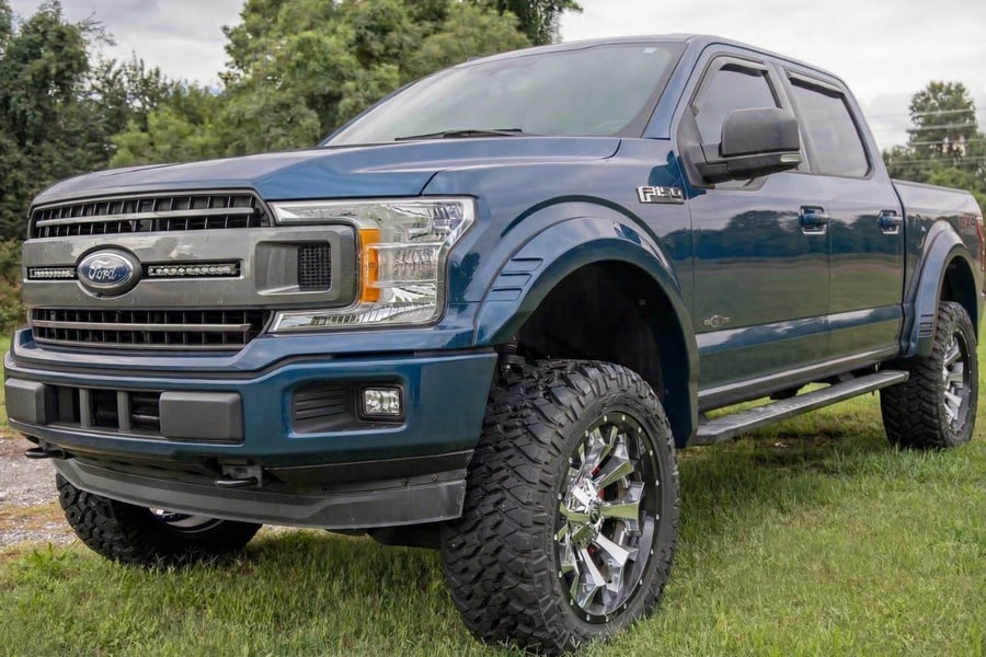 Расширители колёсных арок SF1, цвет N1 Blue Jeans, Ford F-150 (2018–2020), Rough Country — фото 6