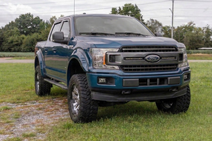 Расширители колёсных арок SF1, цвет N1 Blue Jeans, Ford F-150 (2018–2020), Rough Country — фото 7