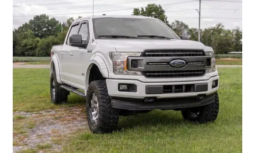 Расширители колёсных арок SF1, цвет YZ Oxford White, Ford F-150 (2018–2020), Rough Country — фото 6