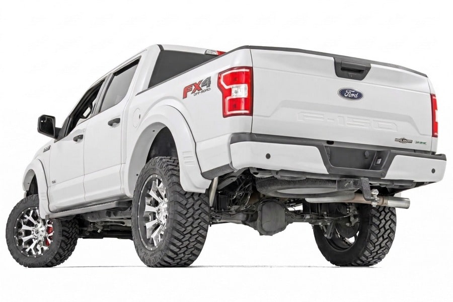 Расширители колёсных арок SF1, цвет Z1 Oxford White, Ford F-150 (2018–2020), Rough Country — фото 3