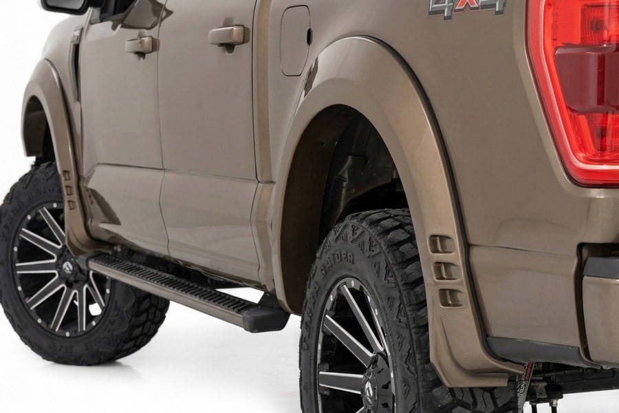 Расширители колёсных арок SF1, цвет LJ Darkened Bronze, Ford F-150 (2021–2026), Rough Country — фото 1