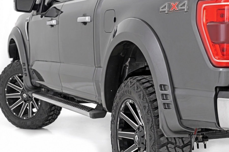 Расширители колёсных арок SF1, цвет M7 Carbonized Gray, Ford F-150 (2021–2026), Rough Country — фото 1
