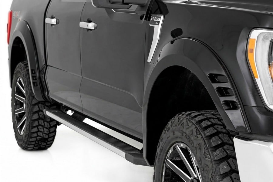 Расширители колёсных арок SF1, цвет UM Agate Black, Ford F-150 (2021–2026), Rough Country — фото 4