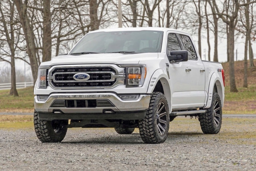 Расширители колёсных арок SF1, цвет YZ Oxford White, Ford F-150 (2021–2026), Rough Country — фото 7