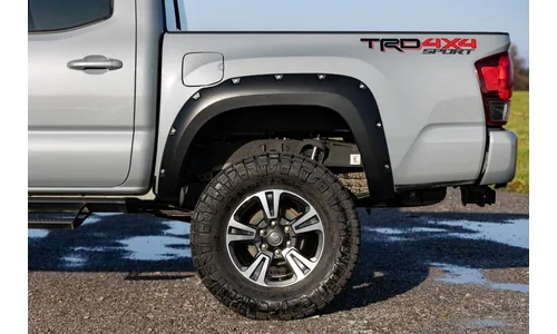 Расширители колёсных арок Pocket, цвет 218 Midnight Black Metallic, Toyota Tacoma III, Rough Country — фото 6
