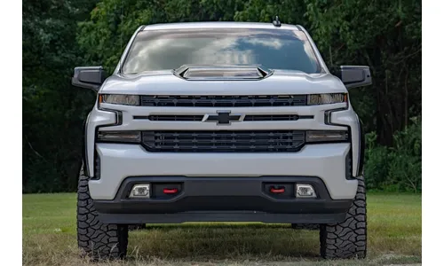 Декоративная накладка-воздухозаборник капота, цвет G7C Red Hot, Chevrolet Silverado 1500 (2019–2026), Rough Country — фото 7