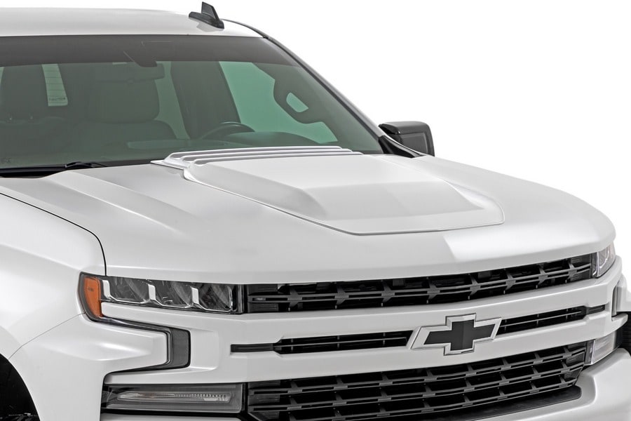 Декоративная накладка-воздухозаборник капота, цвет GAZ Summit White, Chevrolet Silverado 1500 (2019–2026), Rough Country — фото 1