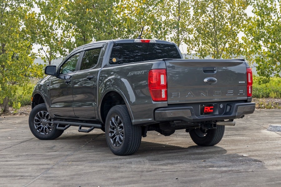 Трубчатые подножки, по длине кабины, кабина Crew Cab, Rough Country — фото 5