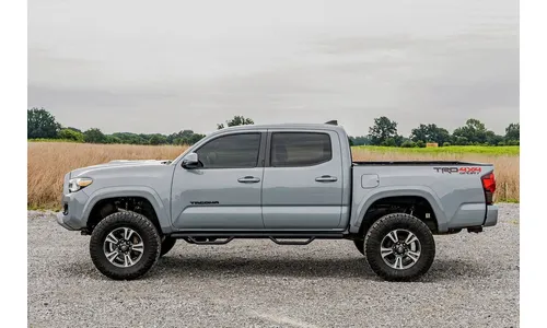 Трубчатые подножки, по длине кабины, грузовая платформа 1 524 мм (5 футов), Toyota Tacoma (2005–2023), Rough Country — фото 5