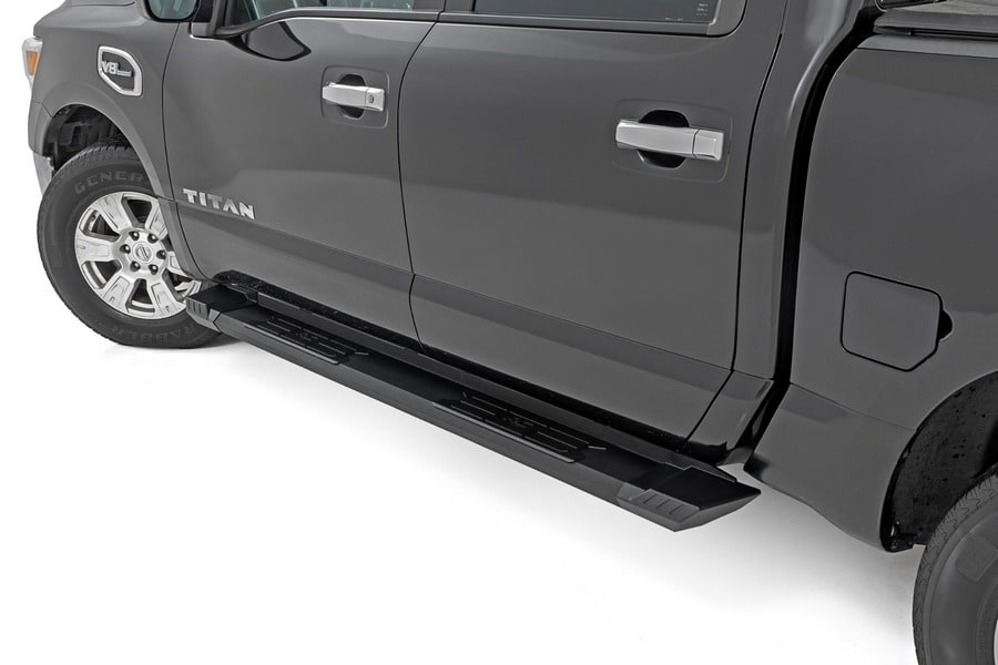 Алюминиевые боковые подножки HD2, кабина Crew Cab, Nissan TITAN (2004–2024), Rough Country — фото 2