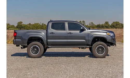 Алюминиевые боковые подножки HD2, кабина Double Cab, Toyota Tacoma (2005–2023), Rough Country — фото 7