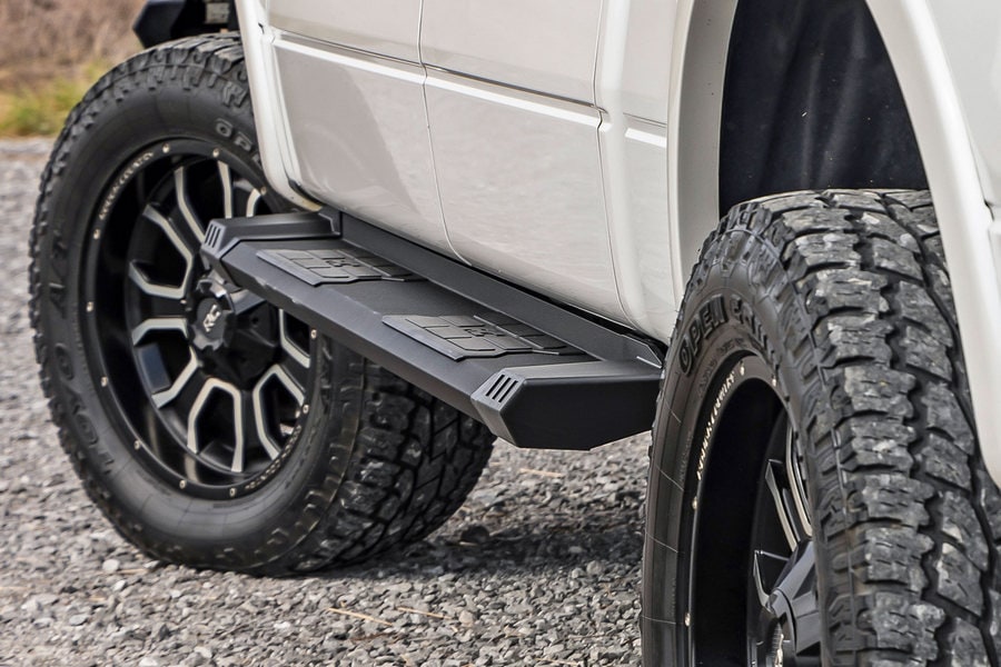 Алюминиевые боковые подножки HD2, кабина SuperCrew, Ford F-150 (2009–2014), Rough Country — фото 7