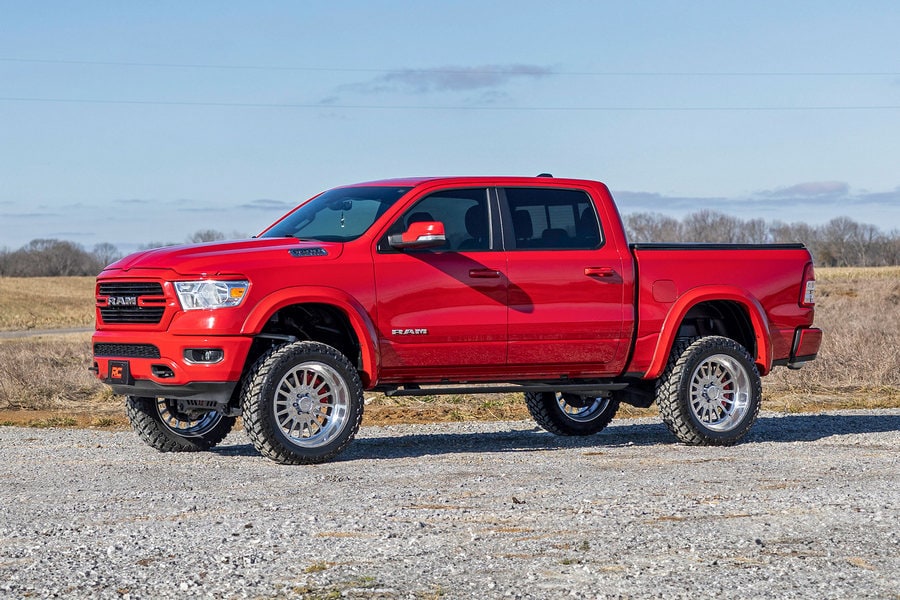 Расширители колёсных арок Sport, цвет PXR Brilliant Black, RAM 1500 DT, Rough Country — фото 6