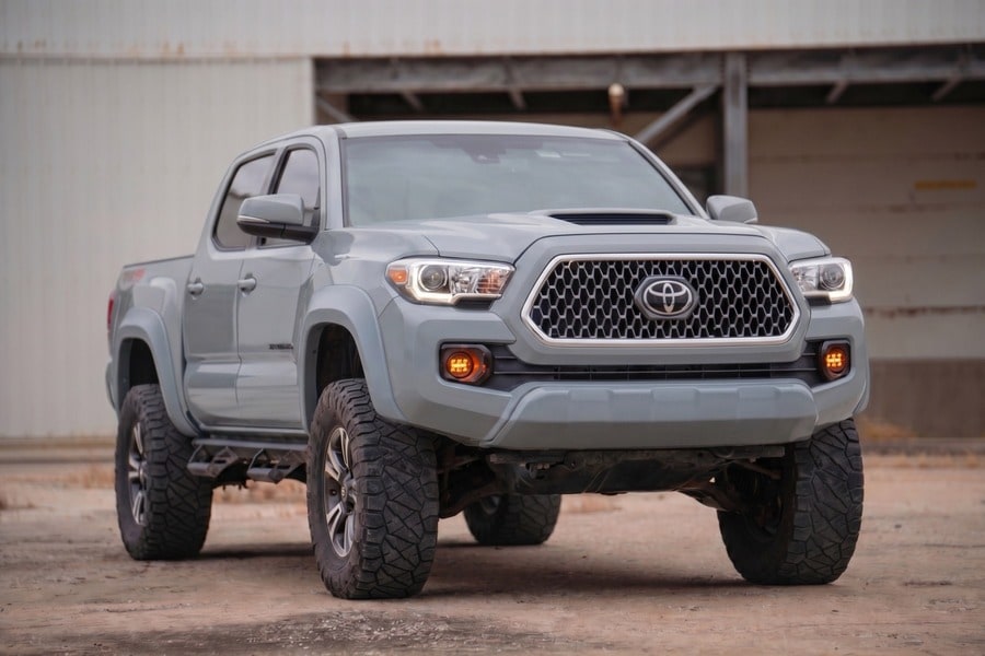 Расширители колёсных арок Sport, цвет 1H5 Cement, Toyota Tacoma III, Rough Country — фото 4